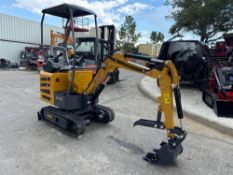 CFG MX12RX HYDRAULICEXCAVATOR, PILOT CONTROLS, 13.5HP RUNS AND OPERATES