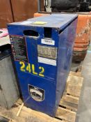 ( 1 ) ENERSYS IRONCLAD DESERT FORKLIFT BATTERY; APPROXIMATELY 1315LBS, APPROXIMATE DIMENSIONS 31 IN