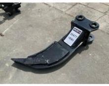 ( 1 ) UNUSED 2025 RIPPER ATTACHMENT FOR EXCAVATOR, FITS 1-2TON EXCAVATOR