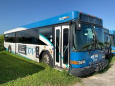 2006 GILLIG CORP LOW FLOOR BUS MODEL G29D102N4, DIESEL, APPROX CAPACITY 40 + 41 PASSENGERS, APPRO...