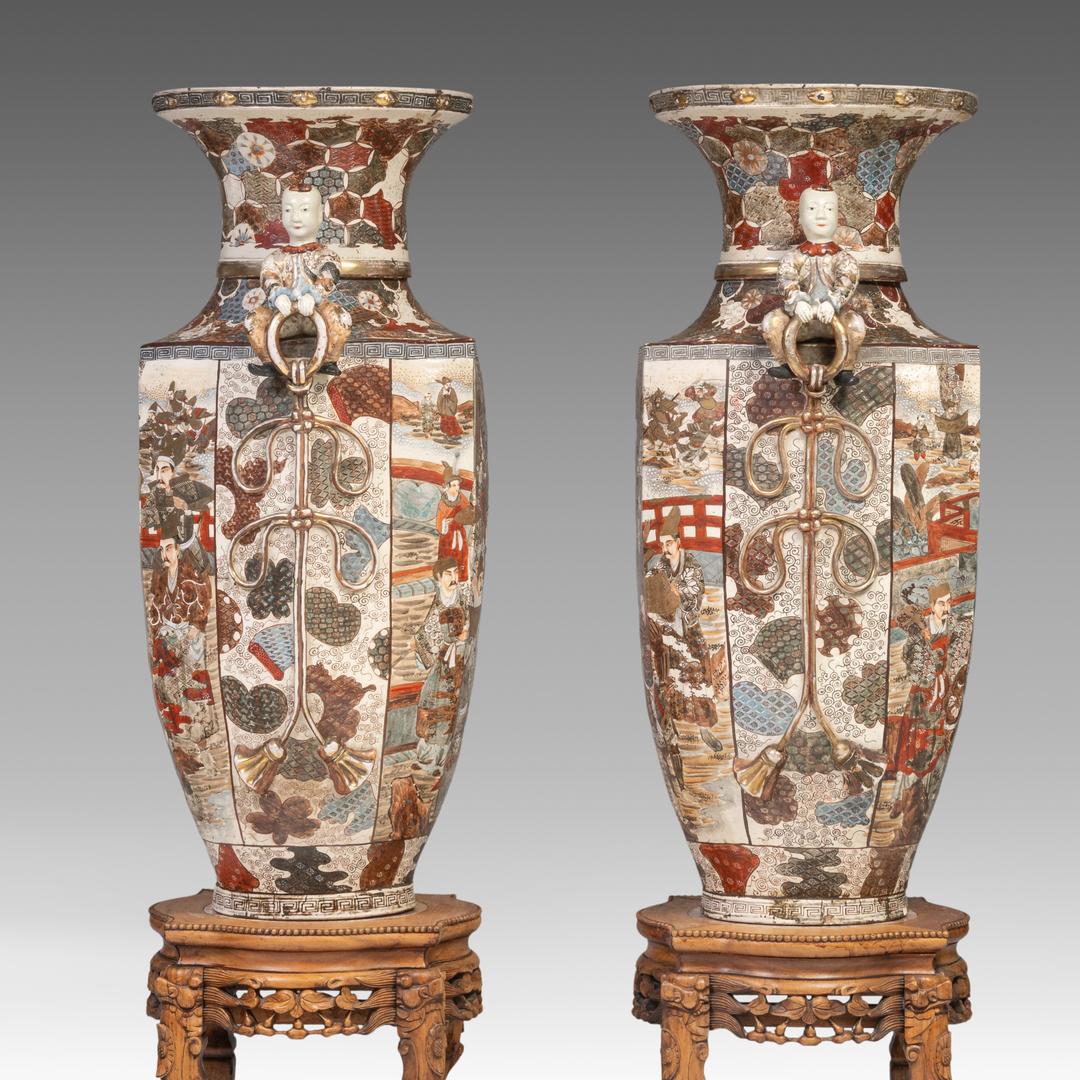 An impressive pair of Japanese Satsuma ware 'Court Scenes' vases, Meiji (20thC), H 103 cm - each res - Image 5 of 18
