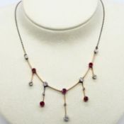 Antikes Collier mit 5 Rubinen, 7 Altschliff-Diamanten und 3 Melée-Diamanten, zus. ca. 1,64 ct, um 1