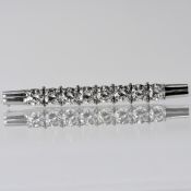 Prunkvolle Stabnadel mit 8 Brillanten, zus. ca. 3,98 ct, 80- er Jahre    
