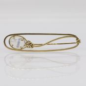 Lange Nadel mit Mondstein-Cabochon, Goldschmiedearbeit, 90er Jahre