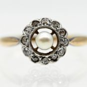 Ring mit kleiner Orientperle und 12 Altschliff-Diamanten, Art Déco, neuzeitliche Ringschiene, 20. J