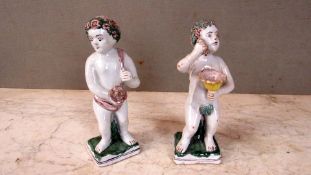 Zwei Figuren lasierte Keramik Putten
