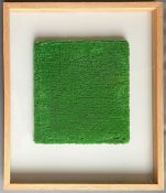 Henk PEETERS (1925-2013), Rasen, Readymade, rücks. mit Etikett: Henk Peeters, Kunstgras junior 6.