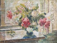 Nikolaus Sagrekow (1897-1992), Blumenstillleben mit üppigen Pfingstrosen vor einem Fenster, signiert