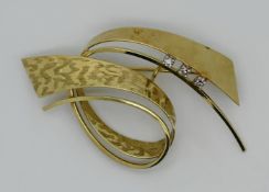 1 Brosche GG 14ct. 