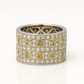 18K White Gold Ring