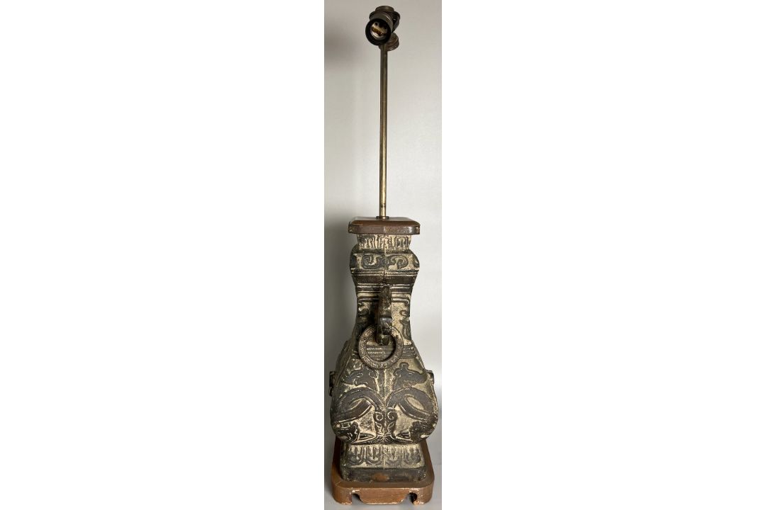 Asiatika China Weingefäß Vase als Lampe, Hu Chunqiu Stil wohl 20. Jahrhundert, Eisen ca. 16KG - Bild 4 aus 6