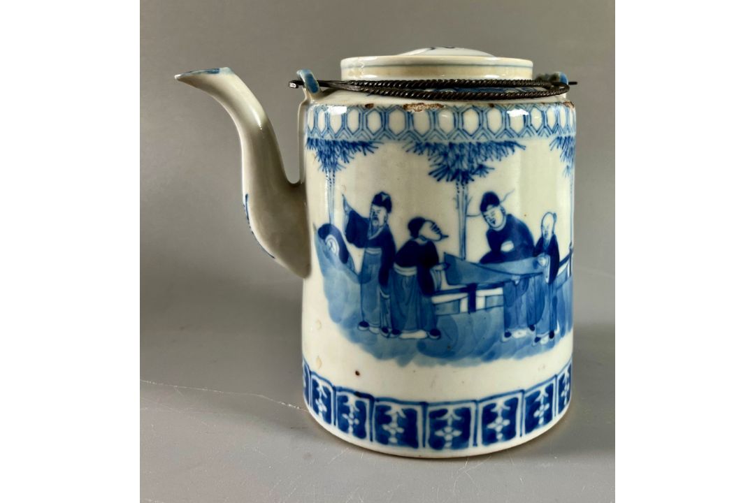Asiatika China Teekanne wohl Qing Dynastie 18./19. Jahrhundert mit Gelehrten Malerei 茶壶 壽 - Bild 1 aus 6