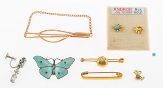 A mixed group of jewellery, including a
