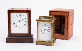 An Edwardian French carriage clock havin