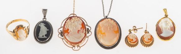 A group of cameo set jewellery, including a 9ct gold cameo ring, UK hallmark, size N1/2 to O, 3.