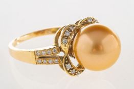 A Golden South Sea pearl and diamond ring,