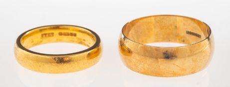 Two wedding bands, including a 22ct gold wedding band, UK hallmark, 916, size O1/2, 9.
