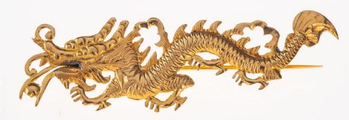 A Chinese dragon brooch, Chinese marks to verso, length approx. 5.0cm, 3.0grams.