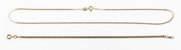 A serpentine chain necklace and a similar bracelet, a flat serpentine chain necklace,