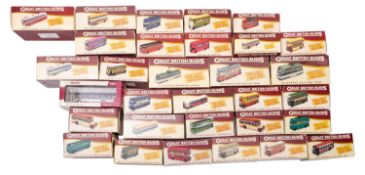 Atlas. A collection of boxed diecast buses and coaches, various liveries.