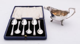 A cased set of six Art Deco tea spoons b