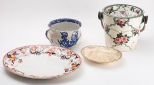 A mixed lot of ceramics including a set