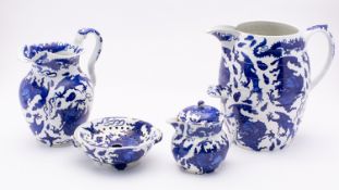 A Spode blue and white chinoiserie pottery part toilet set,