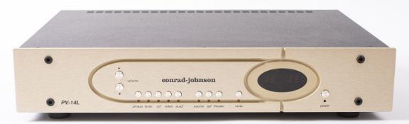 Conrad Johnson Pre and Power Amplifiers. A Conrad Johnson MV60SE Valve Power Amplifier No.