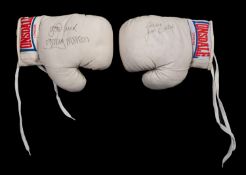 A pair of Lonsdale white leather boxing