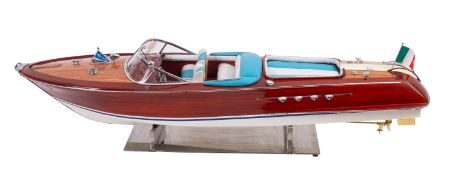 A static model of a Riva Aquarama.
