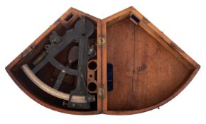 An early 20th Century 3.5' sextant.