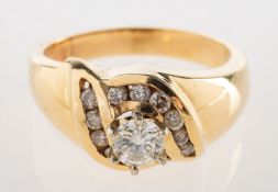 A diamond ring, high claw set to the centre with a brilliant-cut diamond, diamond approx. 0.30 to 0.