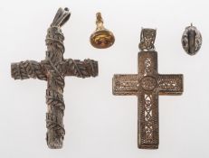 A small mixed group of jewellery, including an openwork filigree cross pendant, unmarked,