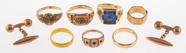 A mixed group of jewellery, including a Masonic ring with a blue glass panel (damaged),
