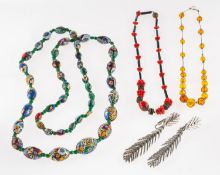 A small mixed group of jewellery,