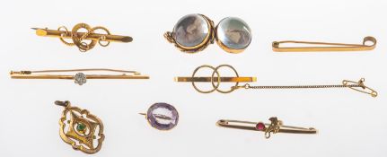 A mixed group of jewellery,