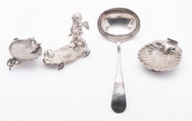 An Edward VII silver shell shaped salt,