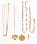 A mixed group of jewellery, including a length of broken curb chain,