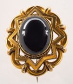 An Victorian openwork brooch,