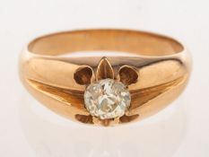 A diamond ring, claw set with an old cushion-cut diamond, diamond approx. 0.85 carat,