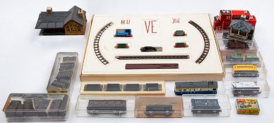 A Jouef N/HO goods train set.