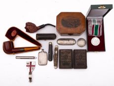 A Barling silver mounted walnut and amber pipe in lined case, together with a carved Italian pipe,