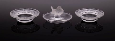 A pair of Lalique Cristal 'Irene' pin trays each moulded with a band of songbirds,