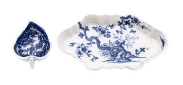 A First Period Worcester blue and white spoon tray,