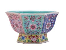 A Chinese famille rose footed bowl, late Qing dynasty of shaped octagonal form,