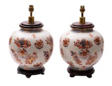 A pair of Chinese porcelain vases, modern,