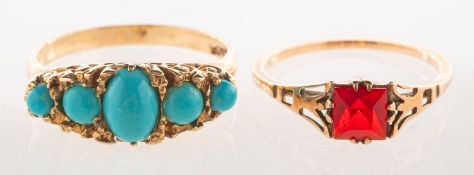 Two antique rings, including a graduated five stone ring,