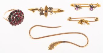 A mixed group of antique jewellery, including a Bohemian garnet ring,