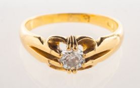 A diamond gypsy ring, claw set with an old European-cut diamond, diamond approx. 0.