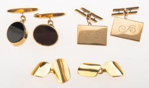 Three pairs of 9ct gold cufflink's,